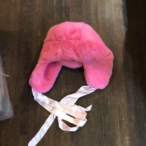 Wyeth trapper faux fur!